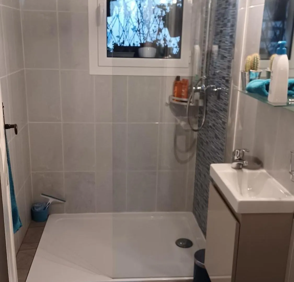 La Tuiliere Appartement Saint-Laurent-du-Var Accommodatie bij particulieren