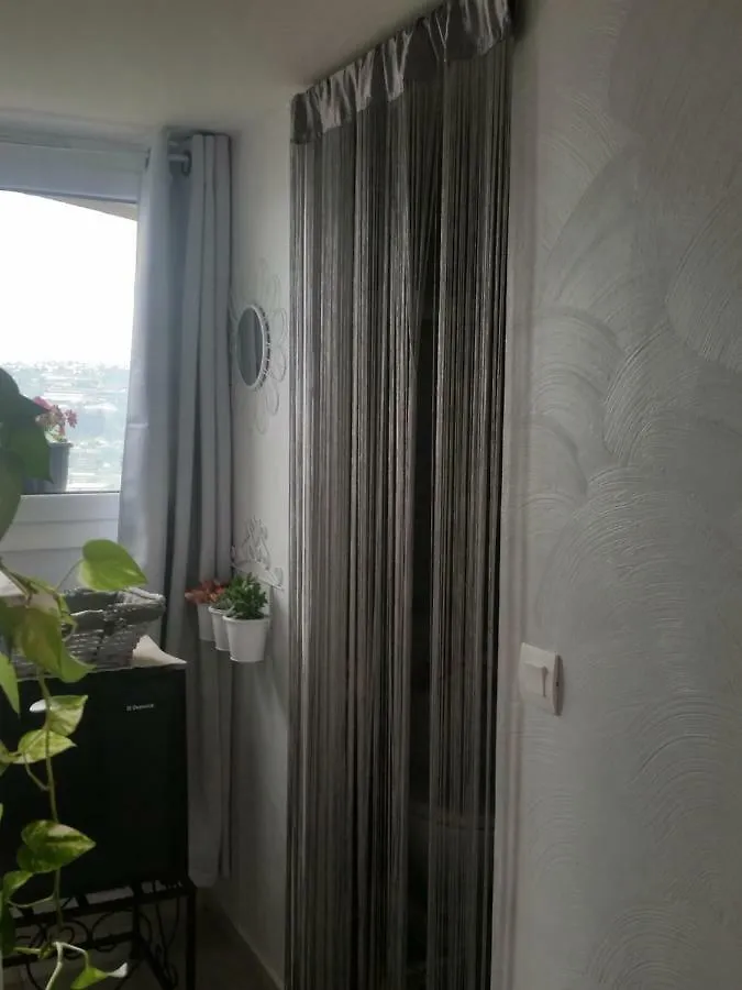 La Tuiliere Appartement Saint-Laurent-du-Var 0*,  Frankrijk