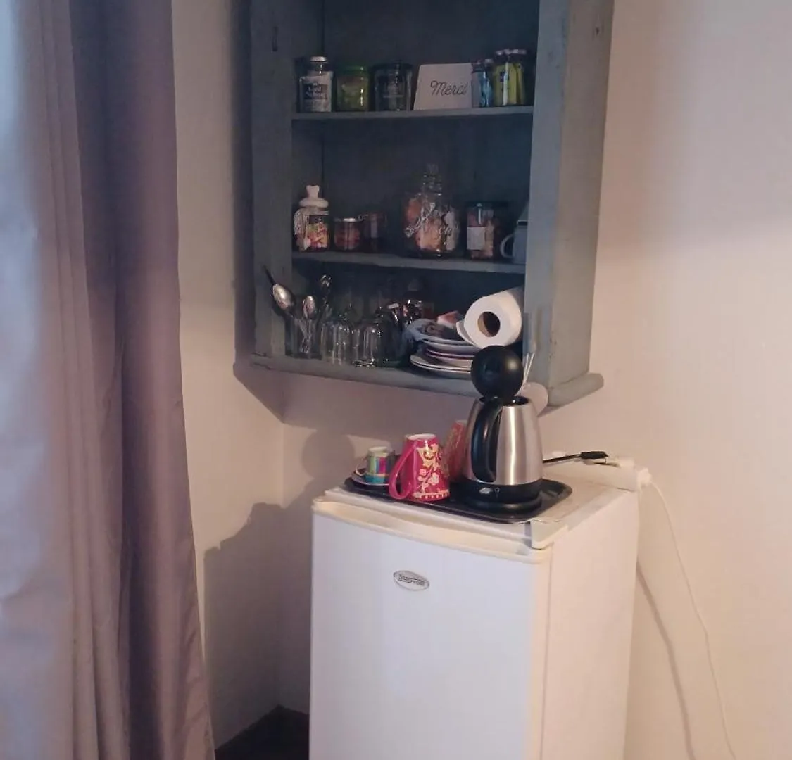 Homestay La Tuiliere Apartment Saint-Laurent-du-Var