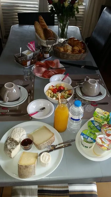 Homestay La Tuiliere Apartment Saint-Laurent-du-Var