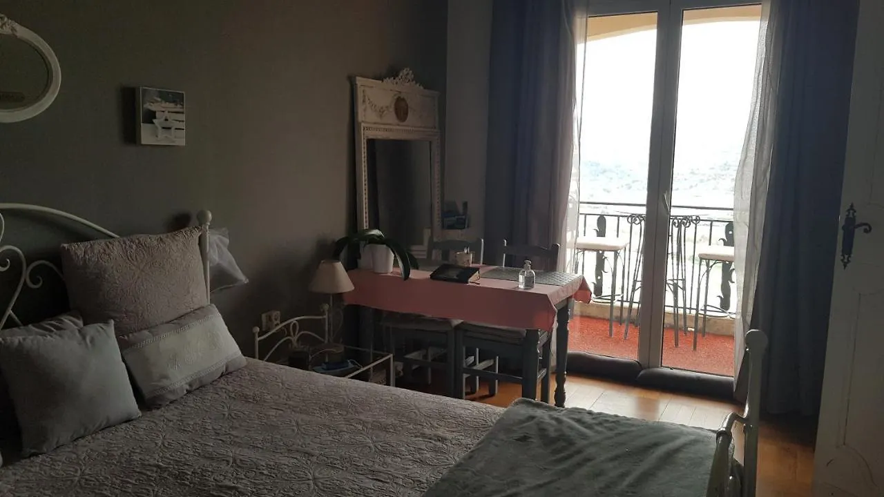 홈스테이 생로랑뒤바르 La Tuiliere 아파트